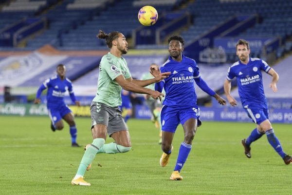 Talksport: Lewin có các cuộc đ